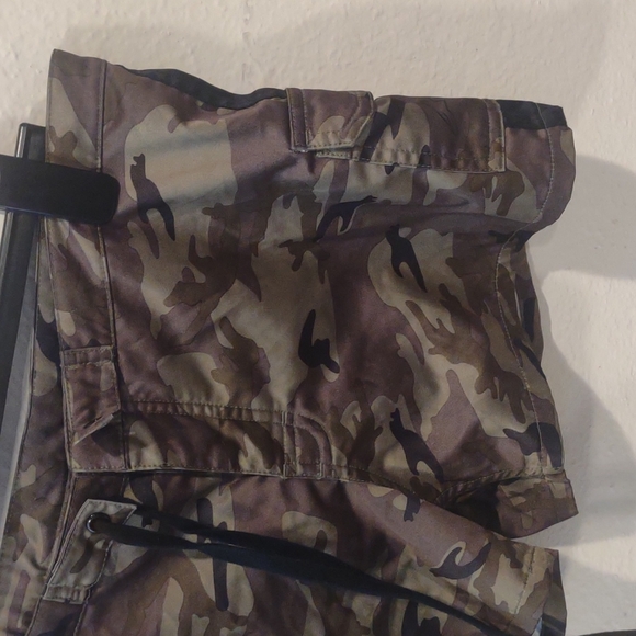 Alpinestars camo board shorts - Picture 2 of 7